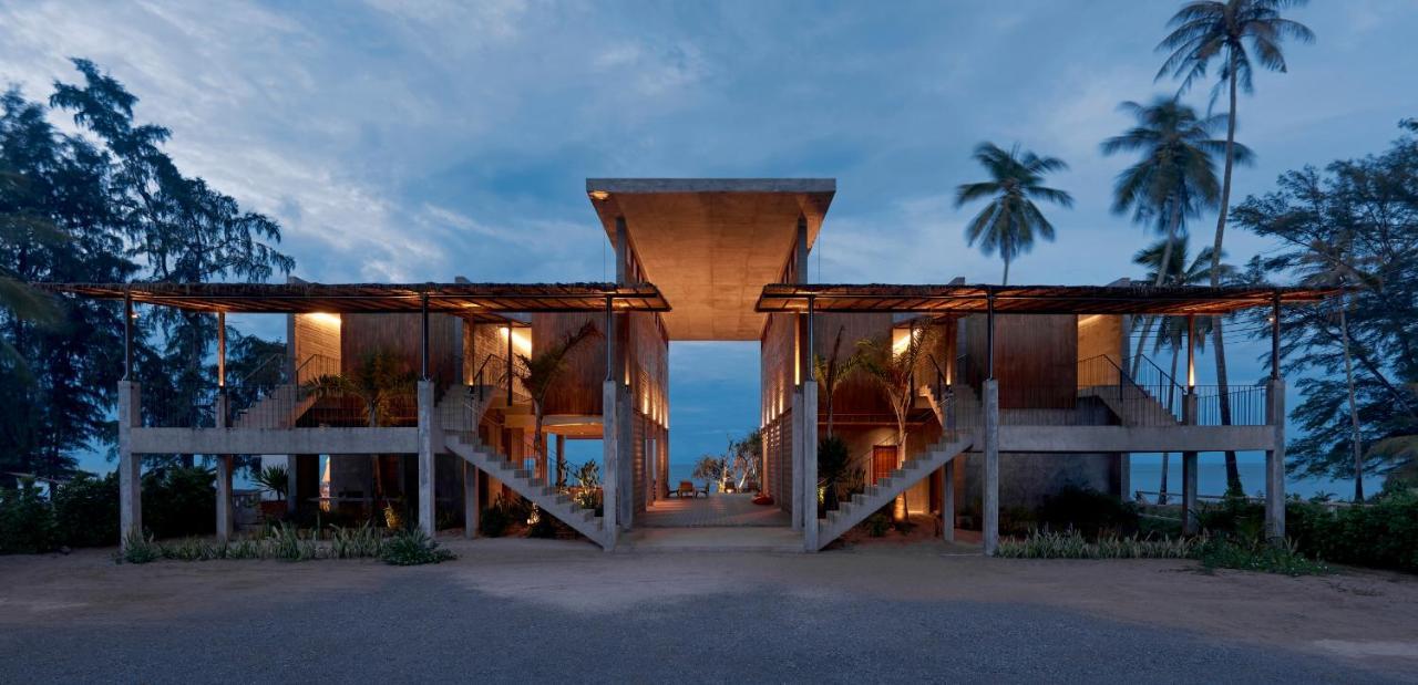 Chula Beach Resort Khanom Exterior photo
